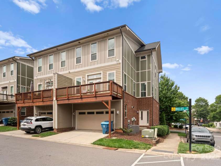 859 Academy Street, Charlotte, NC 28205.  MLS# CAR4260482, YatesRealty ID 16273. 