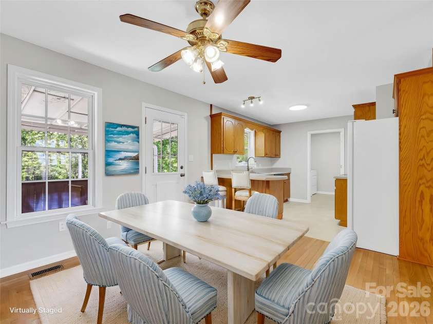 1249 Melvin Hill Road, Campobello, SC 29322.  MLS# CAR4374504, YatesRealty ID 16274. Another virtual option for the dining room.