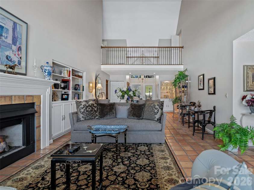 132 Overlook Drive, Flat Rock, NC 28731.  MLS# CAR4354088, YatesRealty ID 16275. 