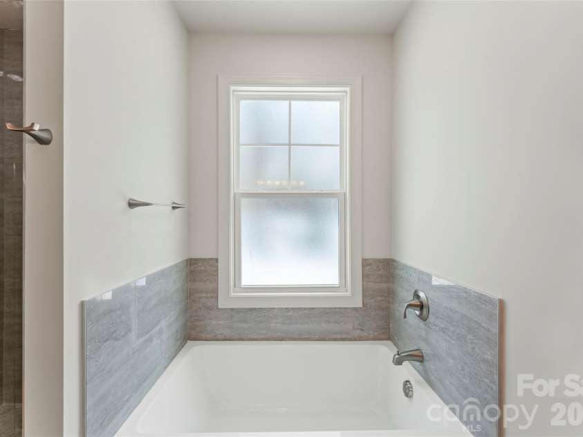 7540 Deer Track Drive, Denver, NC 28037.  MLS# CAR4343994, YatesRealty ID 16276. Boudoir Par Excellence !!