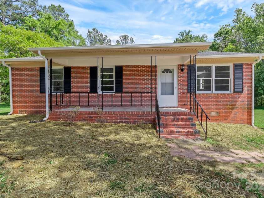 1154 Stringfellow Road, Chester, SC 29706.  MLS# CAR4254898, YatesRealty ID 16278. 