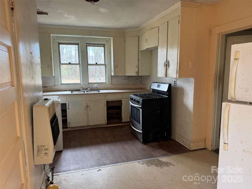 109 2nd Street, Lilesville, NC 28091.  MLS# CAR4325756, YatesRealty ID 1628. 