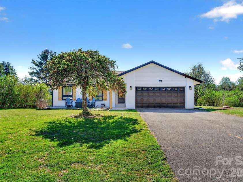1191 Dale Road, Spruce Pine, NC 28777.  MLS# CAR4371695, YatesRealty ID 16280. 