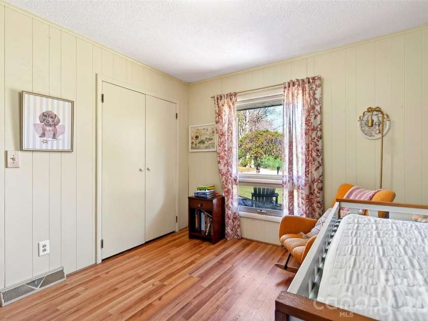 1191 Dale Road, Spruce Pine, NC 28777.  MLS# CAR4371695, YatesRealty ID 16280. 