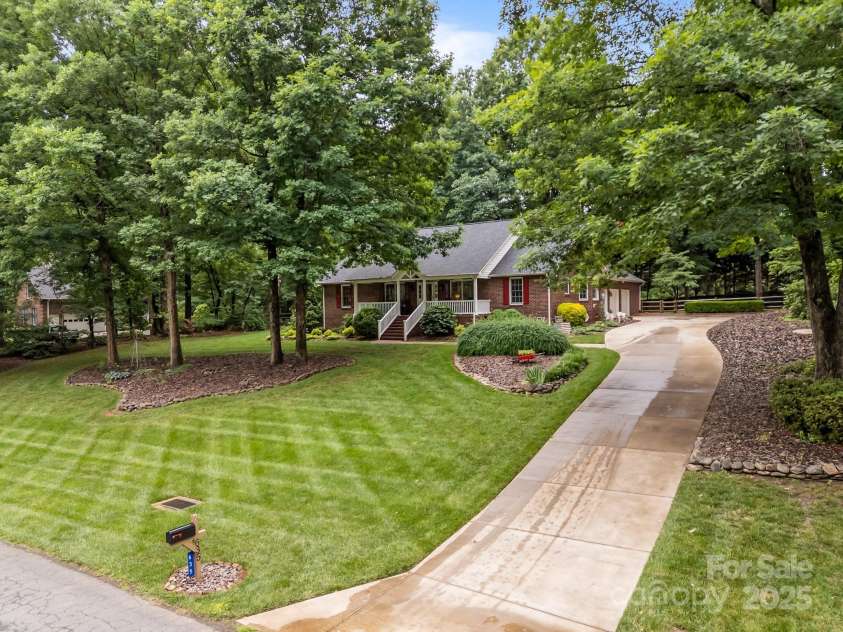 635 Timberlane Trail, Salisbury, NC 28147.  MLS# CAR4265454, YatesRealty ID 16280. 