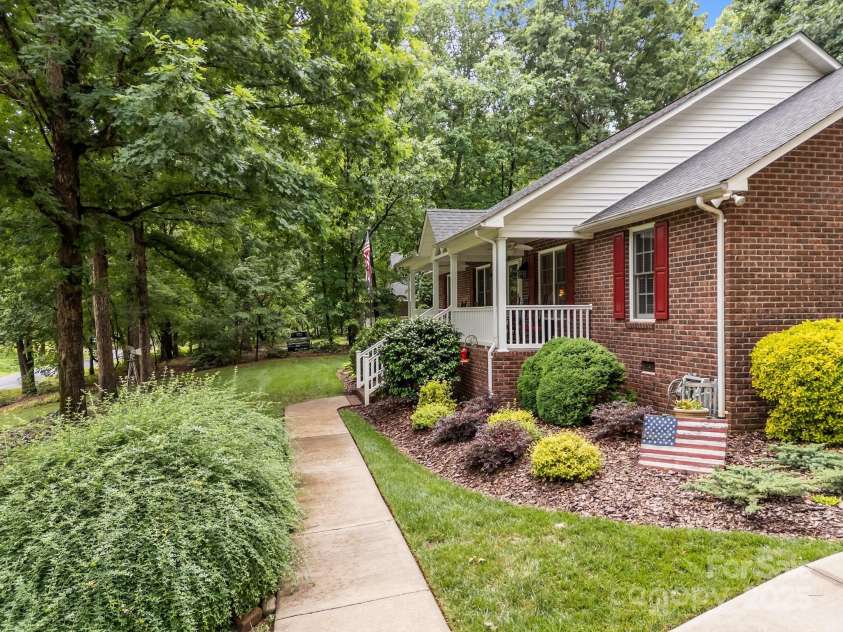 635 Timberlane Trail, Salisbury, NC 28147.  MLS# CAR4265454, YatesRealty ID 16280. 