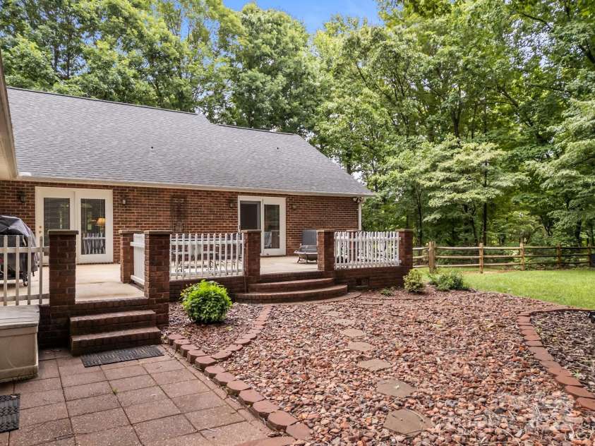 635 Timberlane Trail, Salisbury, NC 28147.  MLS# CAR4265454, YatesRealty ID 16280. 