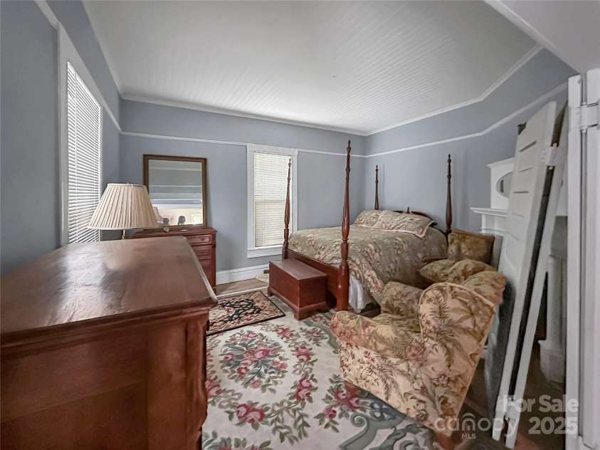 204 Gaston Street, Kings Mountain, NC 28086.  MLS# CAR4259958, YatesRealty ID 16283. 