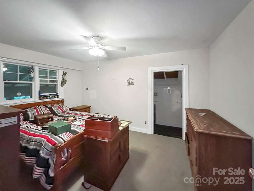 204 Gaston Street, Kings Mountain, NC 28086.  MLS# CAR4259958, YatesRealty ID 16283. 