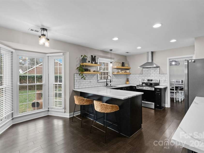 7201 Brassy Creek Lane, Charlotte, NC 28269.  MLS# CAR4225895, YatesRealty ID 16284. 