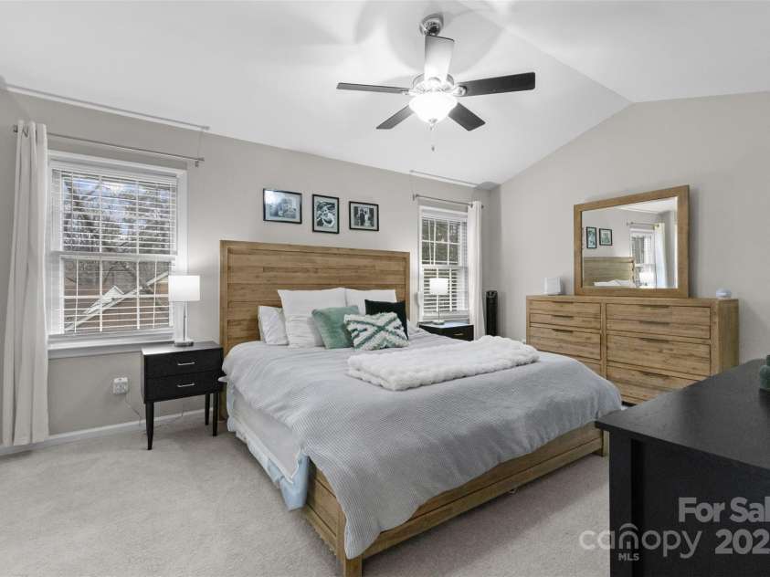 7201 Brassy Creek Lane, Charlotte, NC 28269.  MLS# CAR4225895, YatesRealty ID 16284. 