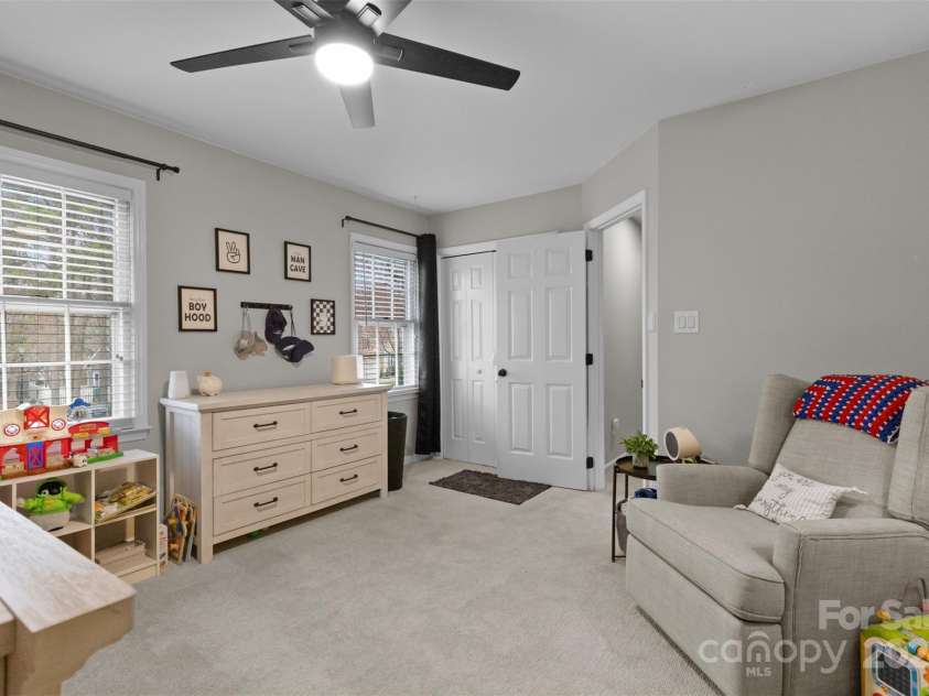 7201 Brassy Creek Lane, Charlotte, NC 28269.  MLS# CAR4225895, YatesRealty ID 16284. 