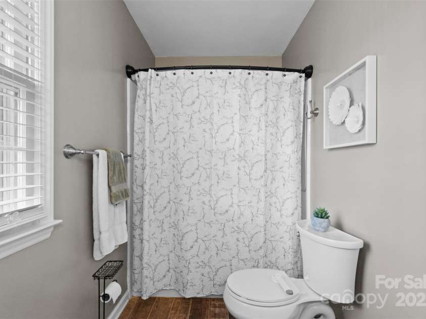 7201 Brassy Creek Lane, Charlotte, NC 28269.  MLS# CAR4225895, YatesRealty ID 16284. 