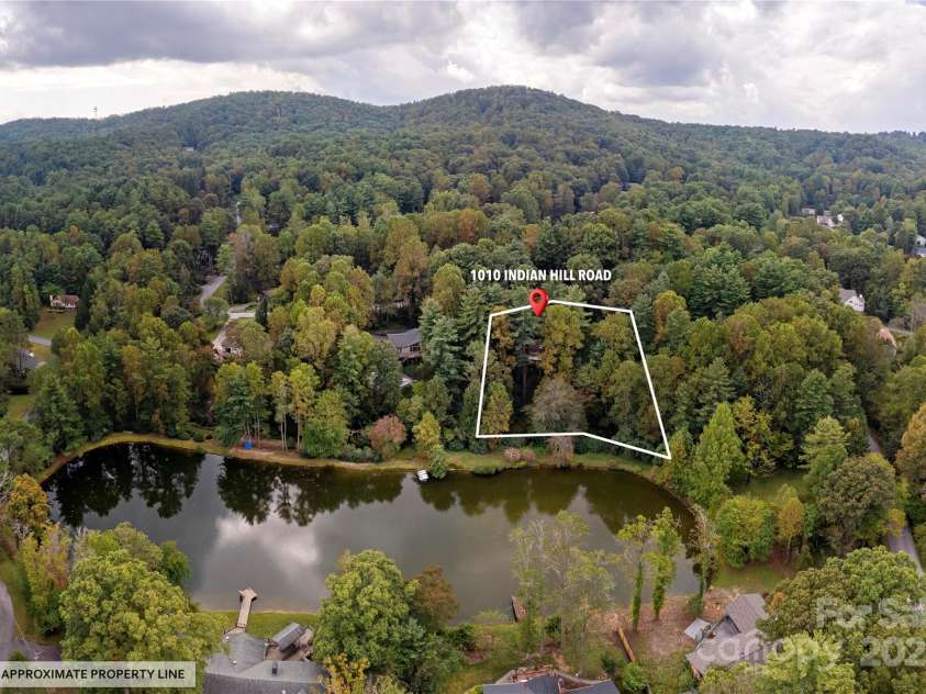 1010 Indian Hill Road, Hendersonville, NC 28791.  MLS# CAR4187228, YatesRealty ID 16286. Property lines approximate