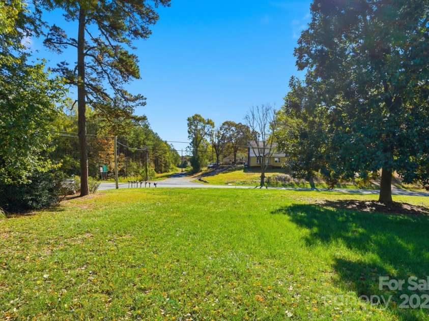 213 Carrie Drive, Oakboro, NC 28129.  MLS# CAR4307483, YatesRealty ID 16286. 