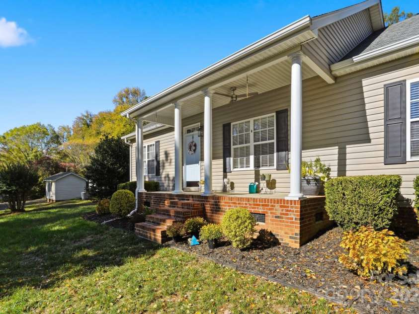 213 Carrie Drive, Oakboro, NC 28129.  MLS# CAR4307483, YatesRealty ID 16286. 