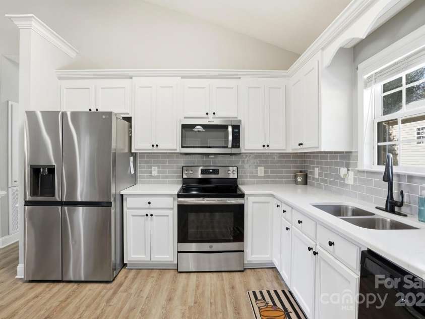 213 Carrie Drive, Oakboro, NC 28129.  MLS# CAR4307483, YatesRealty ID 16286. 