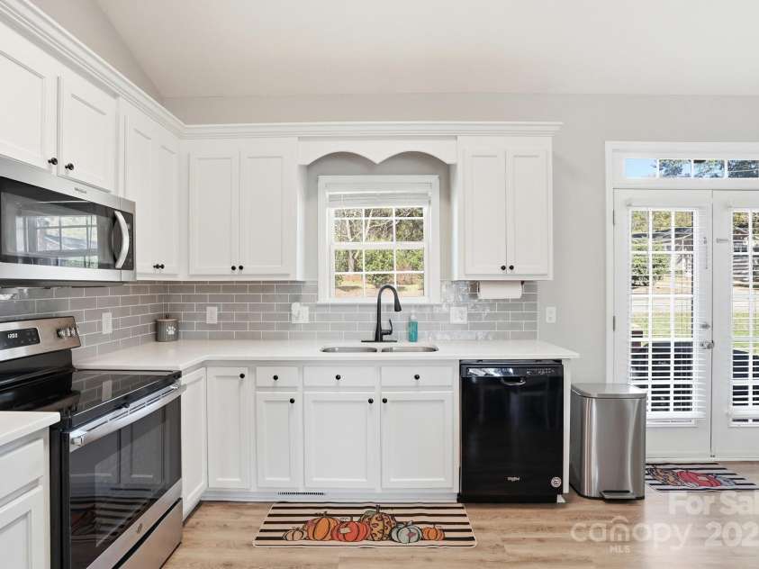 213 Carrie Drive, Oakboro, NC 28129.  MLS# CAR4307483, YatesRealty ID 16286. 