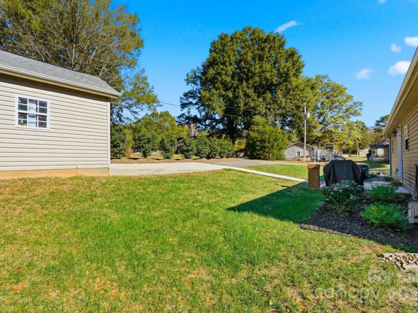 213 Carrie Drive, Oakboro, NC 28129.  MLS# CAR4307483, YatesRealty ID 16286. 
