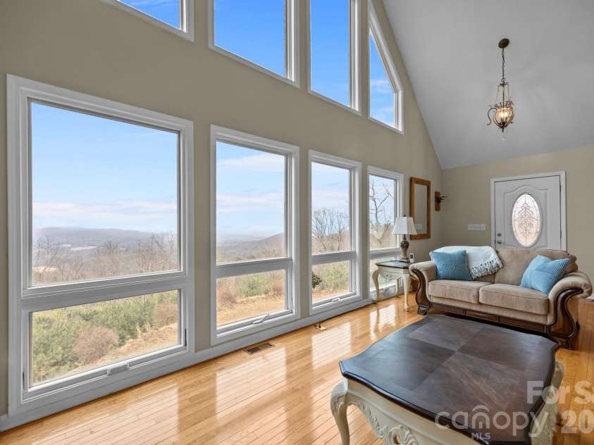 995 Towery Trace, Ellenboro, NC 28040.  MLS# CAR4344395, YatesRealty ID 16287. 