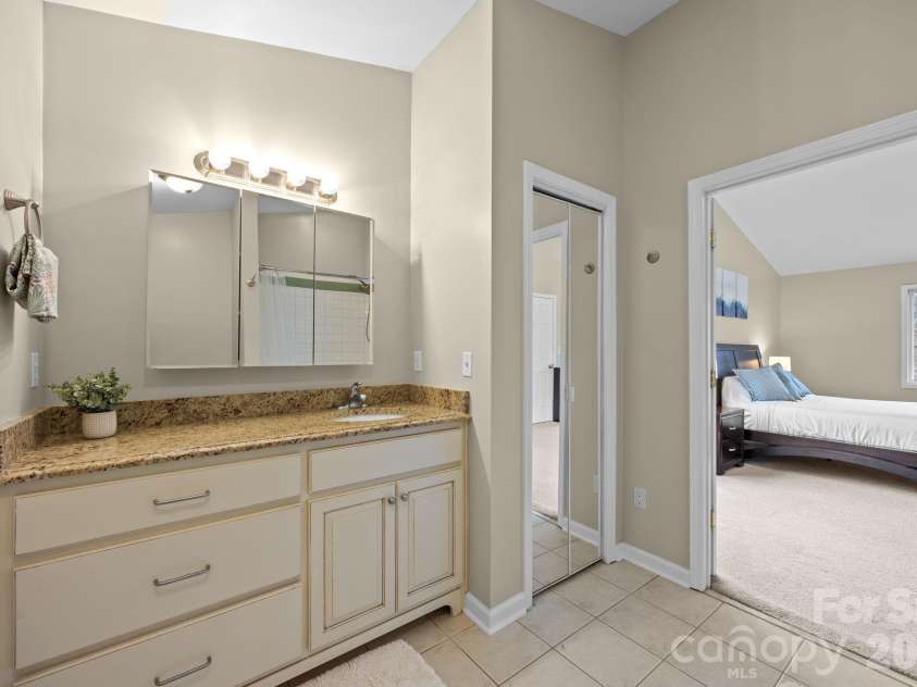 995 Towery Trace, Ellenboro, NC 28040.  MLS# CAR4344395, YatesRealty ID 16287. 