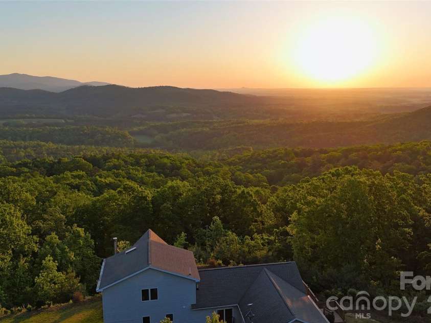 995 Towery Trace, Ellenboro, NC 28040.  MLS# CAR4344395, YatesRealty ID 16287. 