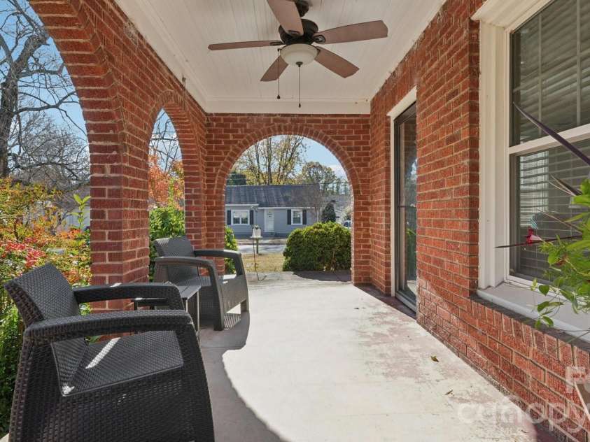 552 Hyde Park Drive, Concord, NC 28025.  MLS# CAR4322941, YatesRealty ID 16288. 