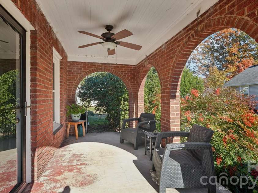 552 Hyde Park Drive, Concord, NC 28025.  MLS# CAR4322941, YatesRealty ID 16288. 