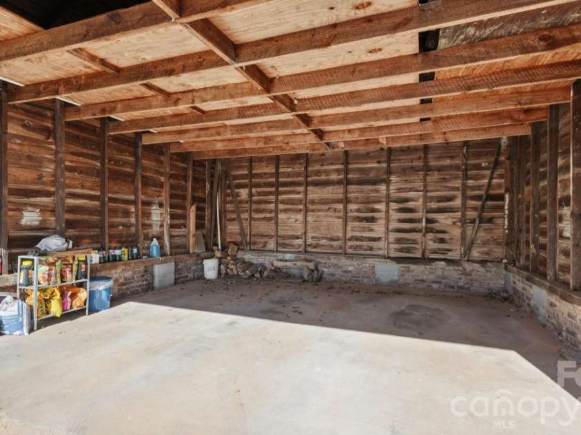 552 Hyde Park Drive, Concord, NC 28025.  MLS# CAR4322941, YatesRealty ID 16288. 
