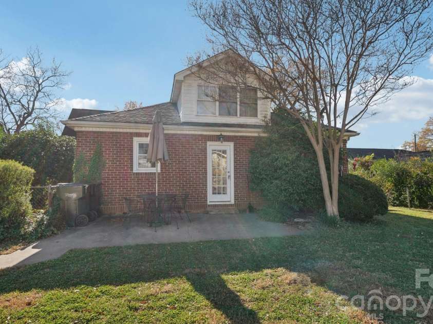 552 Hyde Park Drive, Concord, NC 28025.  MLS# CAR4322941, YatesRealty ID 16288. 