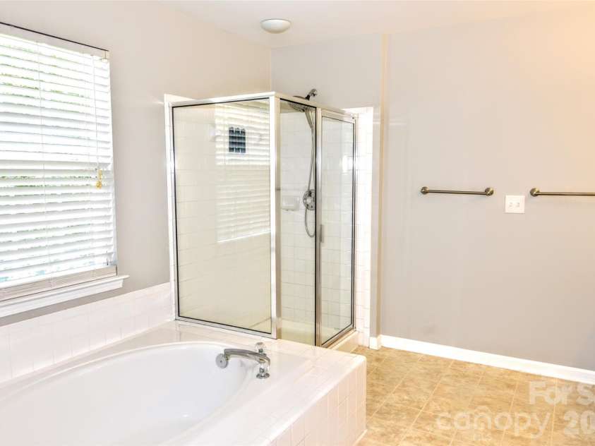 2035 Hollyhedge Lane, Indian Trail, NC 28079.  MLS# CAR4374554, YatesRealty ID 16289. Master Bath