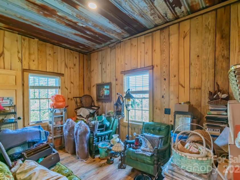 5067 Dixon Boulevard, Kings Mountain, NC 28086.  MLS# CAR4182616, YatesRealty ID 1629. 