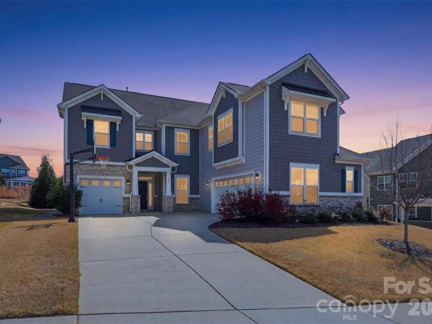 964 Bellegray Lane, Concord, NC 28027.  MLS# CAR4354778, YatesRealty ID 16290. 