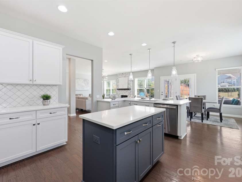 964 Bellegray Lane, Concord, NC 28027.  MLS# CAR4354778, YatesRealty ID 16290. 