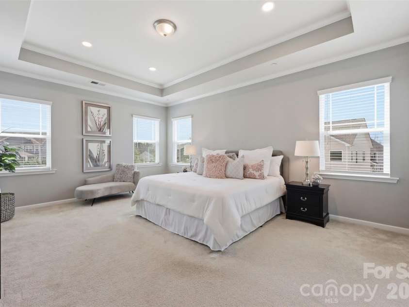 964 Bellegray Lane, Concord, NC 28027.  MLS# CAR4354778, YatesRealty ID 16290. 