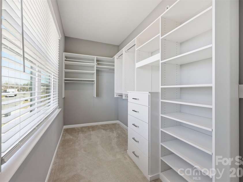 964 Bellegray Lane, Concord, NC 28027.  MLS# CAR4354778, YatesRealty ID 16290. 
