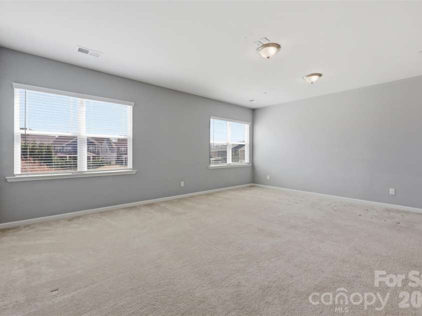 964 Bellegray Lane, Concord, NC 28027.  MLS# CAR4354778, YatesRealty ID 16290. 