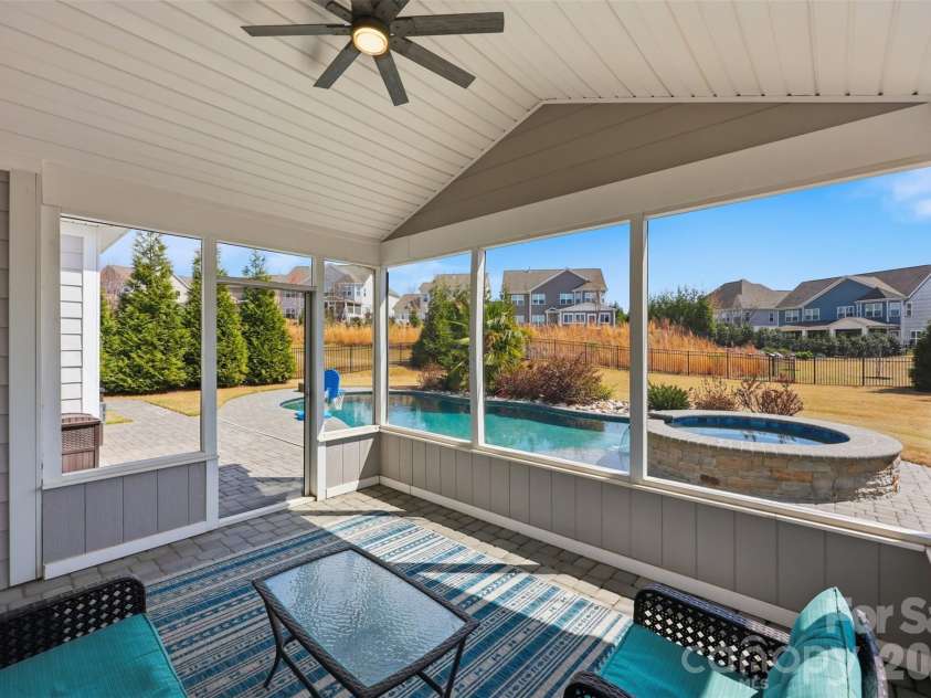 964 Bellegray Lane, Concord, NC 28027.  MLS# CAR4354778, YatesRealty ID 16290. 