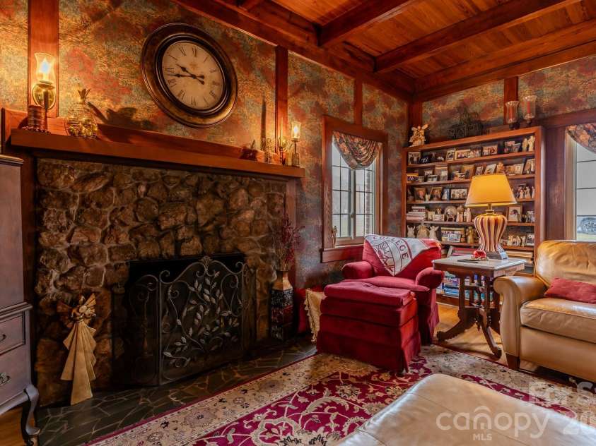 210 Gaston Street, Kings Mountain, NC 28086.  MLS# CAR4358059, YatesRealty ID 16291. 