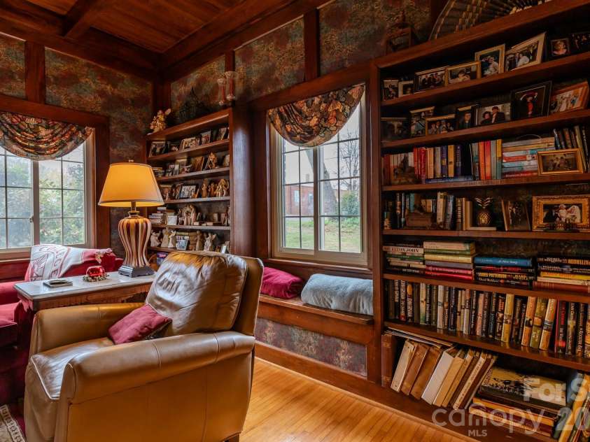 210 Gaston Street, Kings Mountain, NC 28086.  MLS# CAR4358059, YatesRealty ID 16291. 