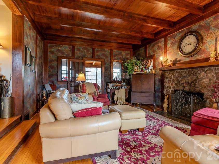 210 Gaston Street, Kings Mountain, NC 28086.  MLS# CAR4358059, YatesRealty ID 16291. 