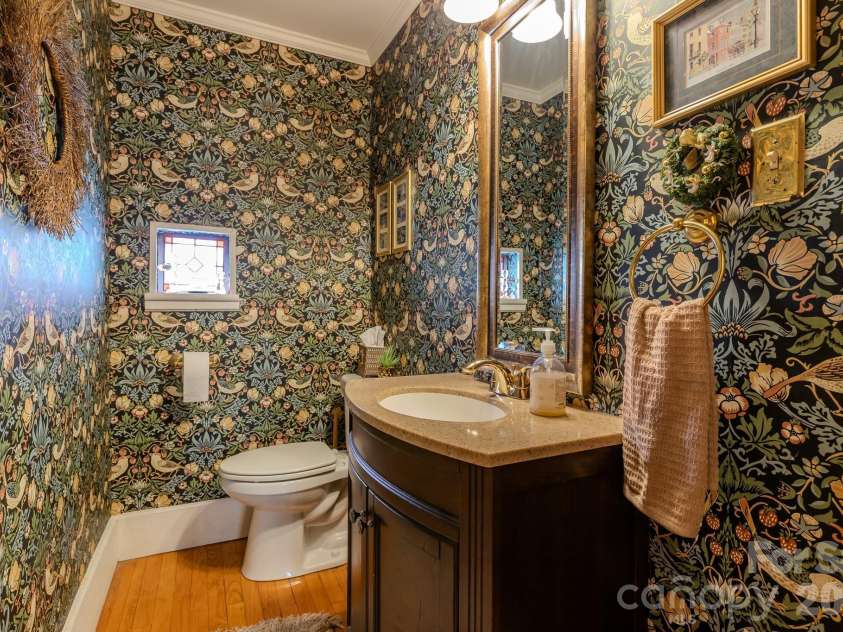 210 Gaston Street, Kings Mountain, NC 28086.  MLS# CAR4358059, YatesRealty ID 16291. 