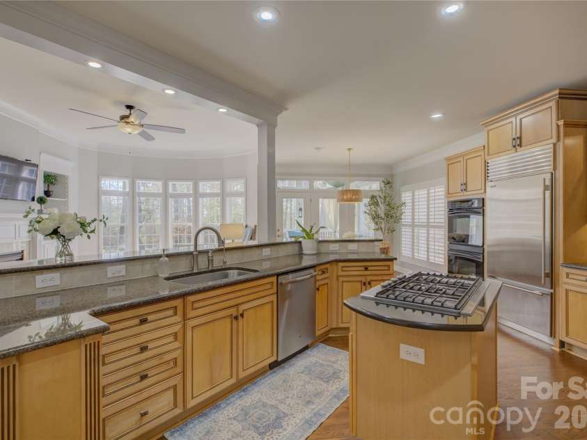 16915 Turtle Point Road, Charlotte, NC 28278.  MLS# CAR4360965, YatesRealty ID 16292. 