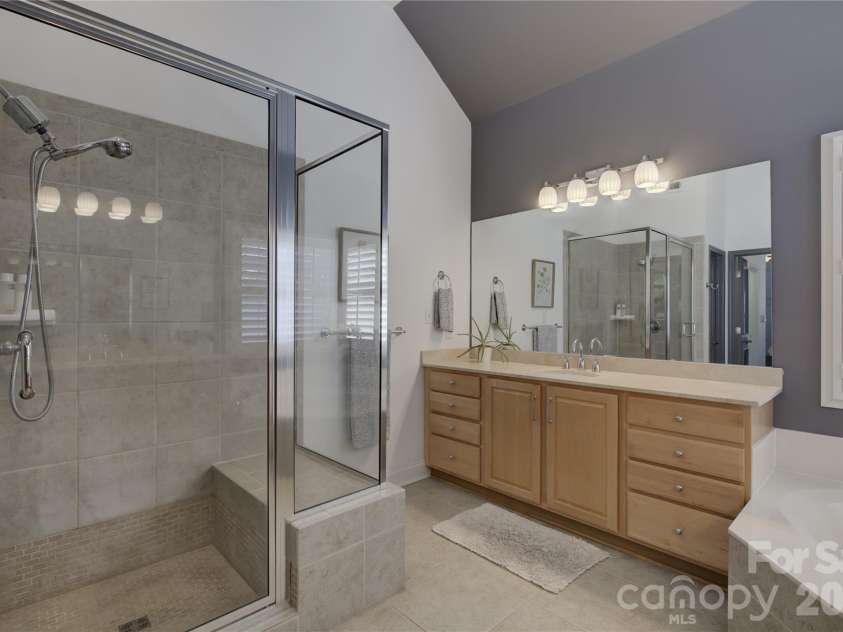 16915 Turtle Point Road, Charlotte, NC 28278.  MLS# CAR4360965, YatesRealty ID 16292. 