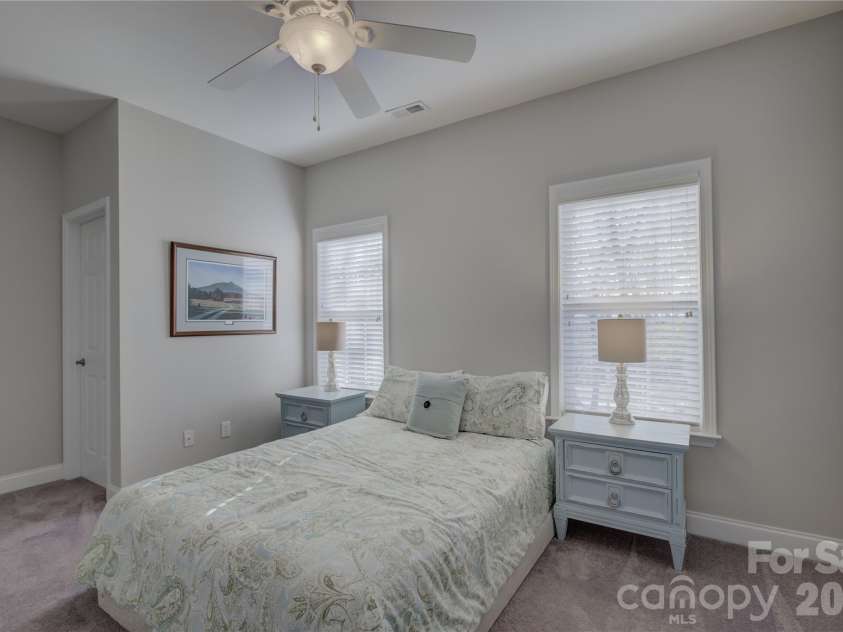 16915 Turtle Point Road, Charlotte, NC 28278.  MLS# CAR4360965, YatesRealty ID 16292. 