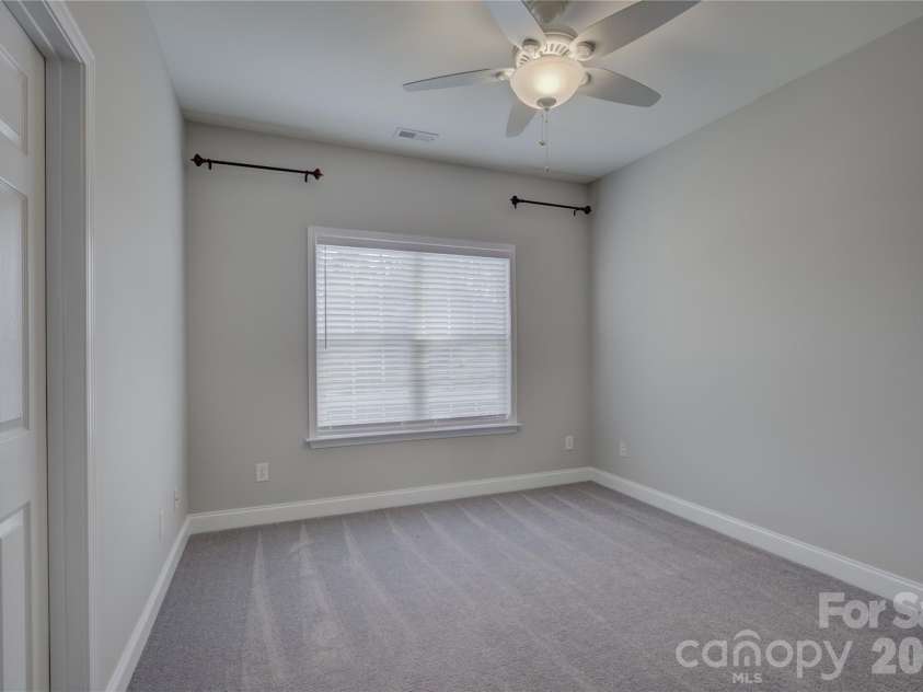 16915 Turtle Point Road, Charlotte, NC 28278.  MLS# CAR4360965, YatesRealty ID 16292. 