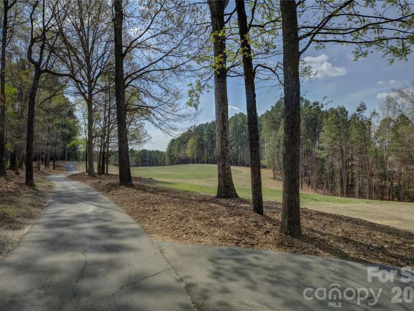 16915 Turtle Point Road, Charlotte, NC 28278.  MLS# CAR4360965, YatesRealty ID 16292. 