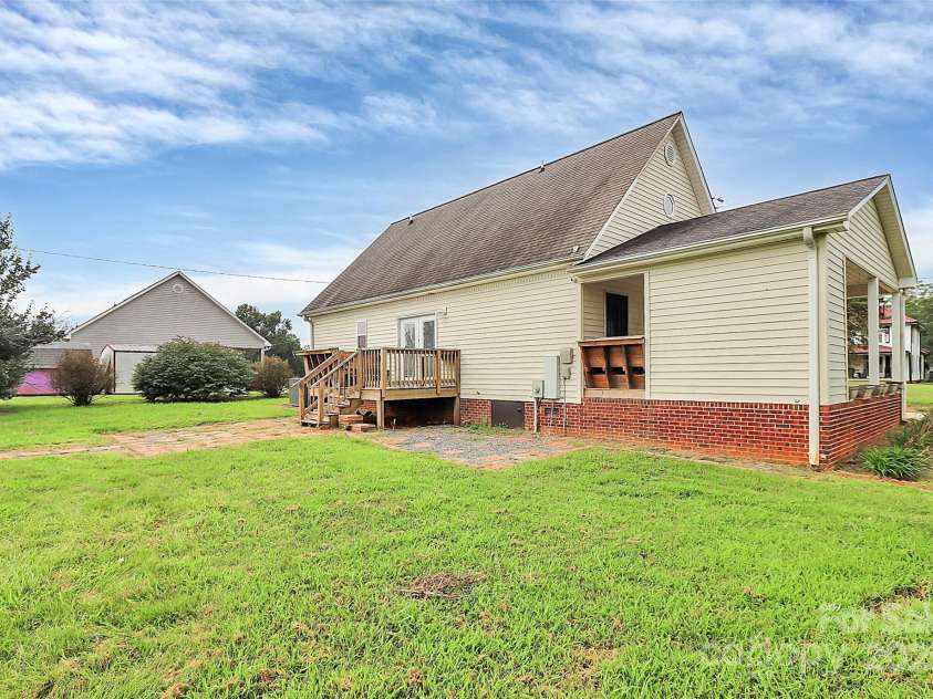 2614 Reepsville Road, Lincolnton, NC 28092.  MLS# CAR4293912, YatesRealty ID 16292. Back of home/ back deck 