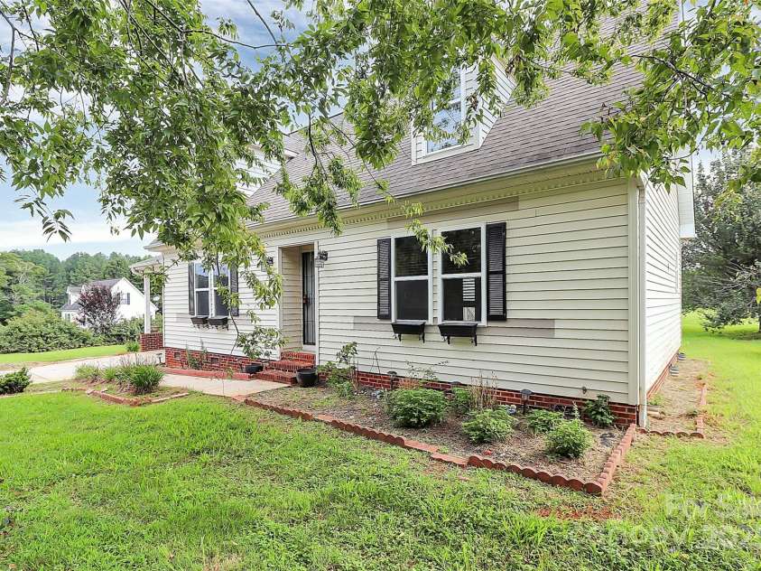 2614 Reepsville Road, Lincolnton, NC 28092.  MLS# CAR4293912, YatesRealty ID 16292. Front of home 