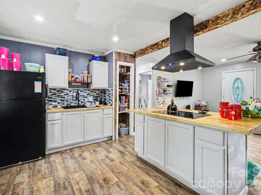 1797 Drywood Circle, Lancaster, SC 29720.  MLS# CAR4367511, YatesRealty ID 16294. Kitchen